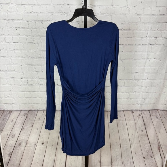 Lulu’s Navy Deep V-Neck Bodycon Mini Dress Size Large - Picture 4 of 6